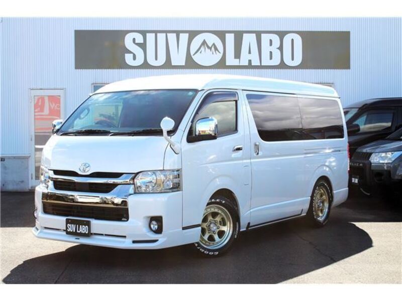 TOYOTA HIACE VAN