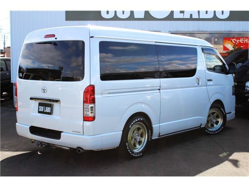 HIACE VAN