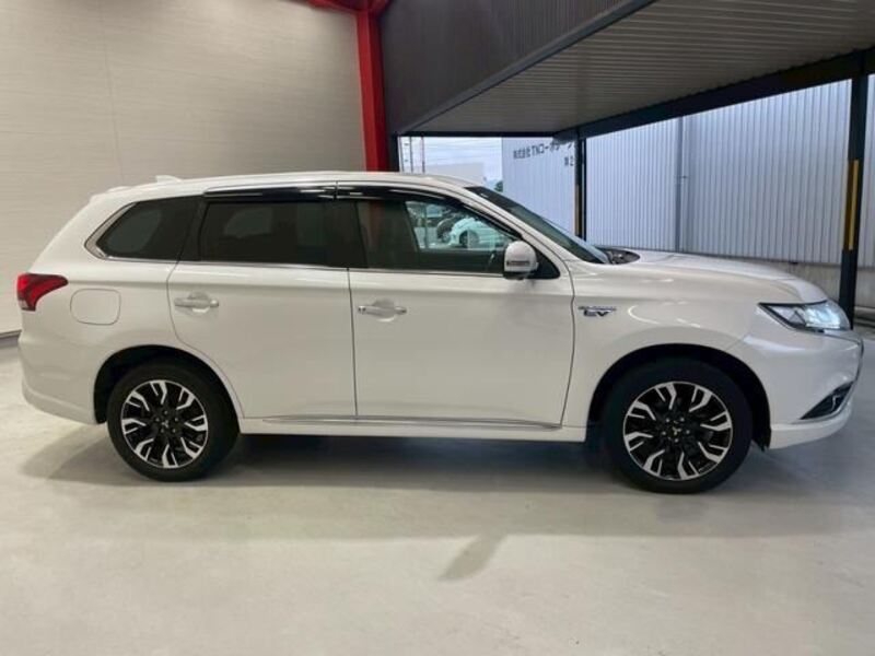 OUTLANDER PHEV