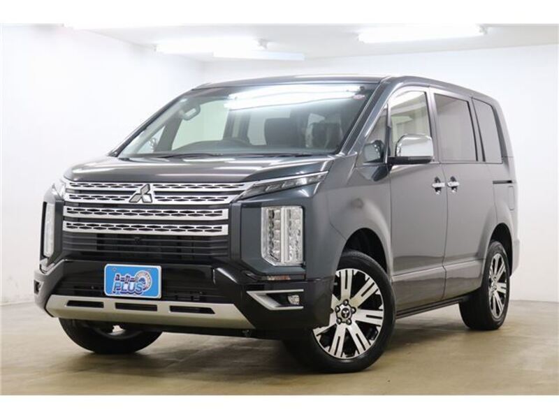 MITSUBISHI DELICA D5