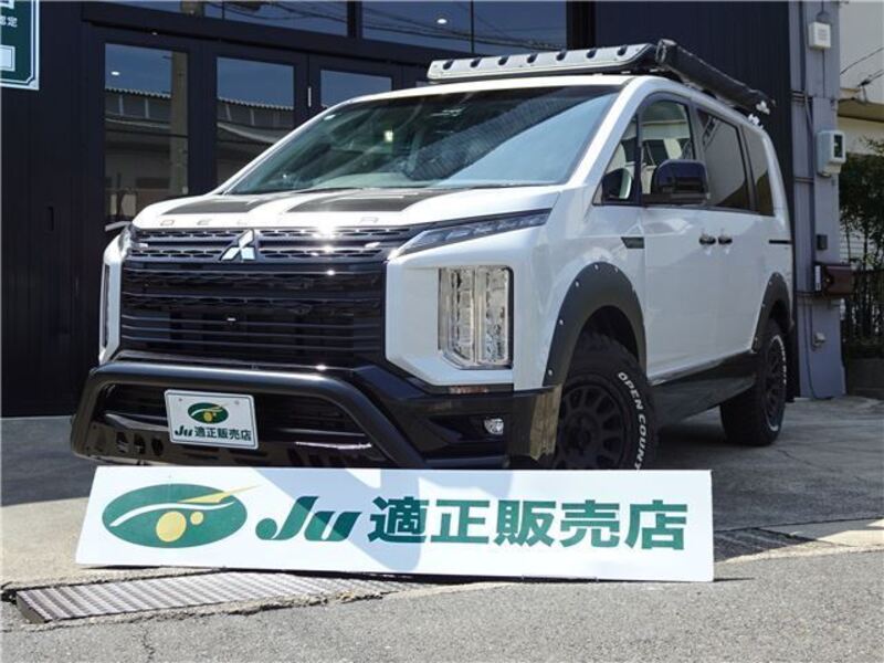 MITSUBISHI DELICA D5