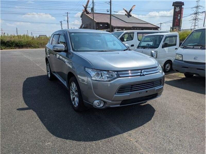 MITSUBISHI OUTLANDER PHEV