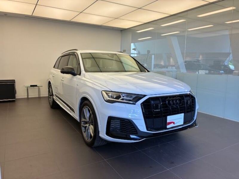 Q7
