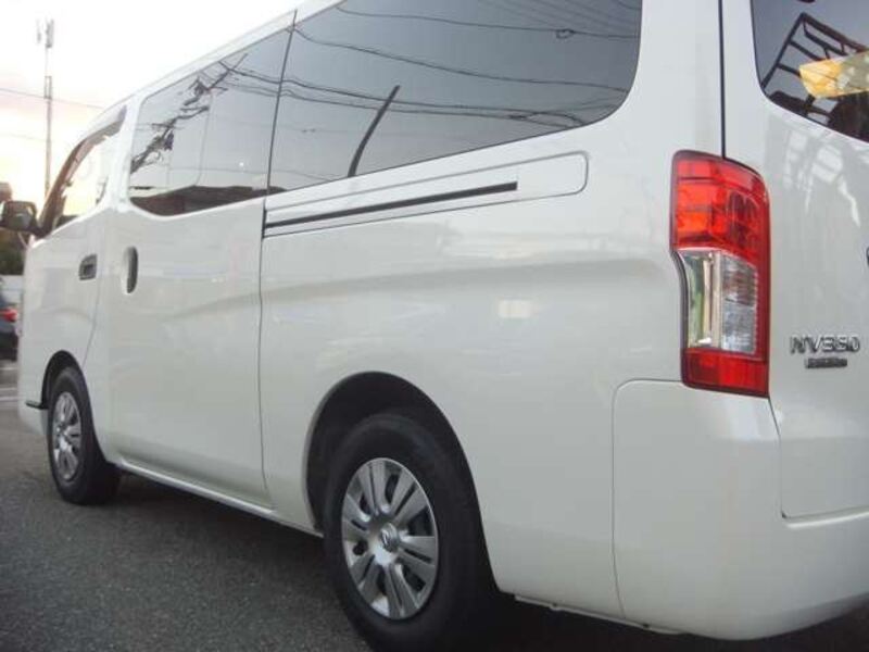 NV350 CARAVAN