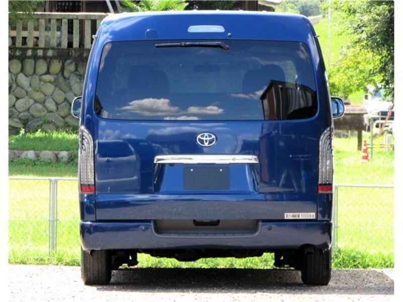 HIACE VAN