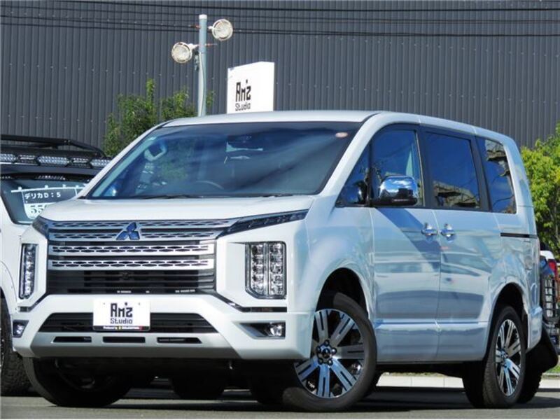 MITSUBISHI DELICA D5