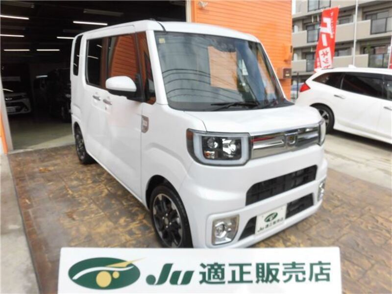 DAIHATSU WAKE