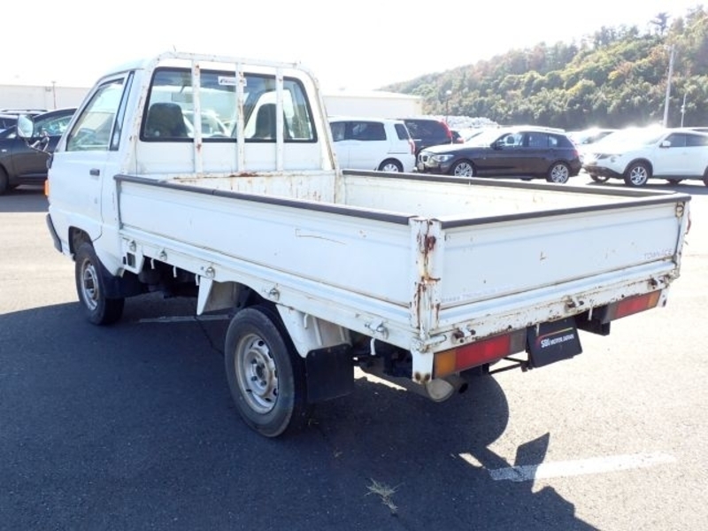 TOWNACE TRUCK