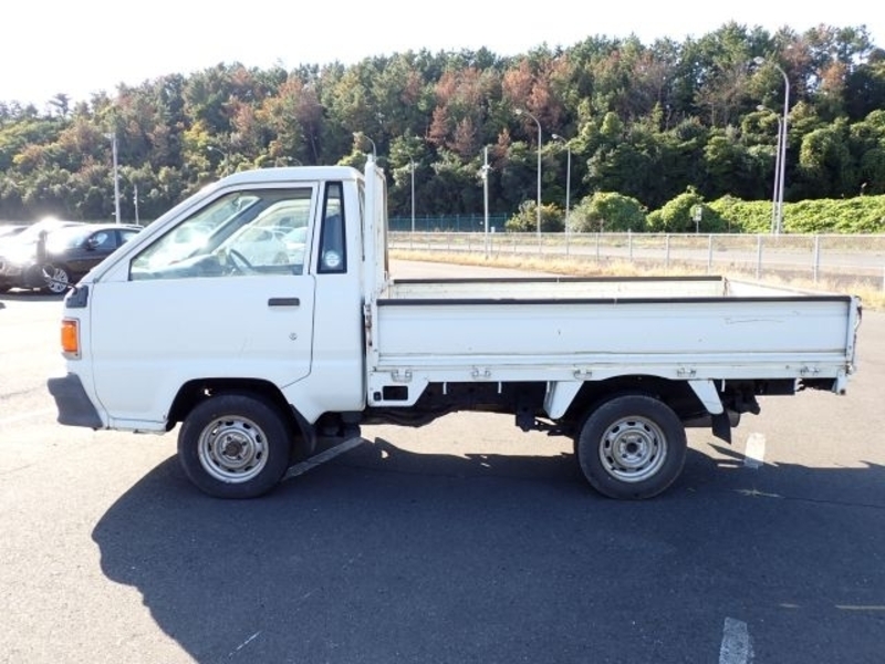 TOWNACE TRUCK