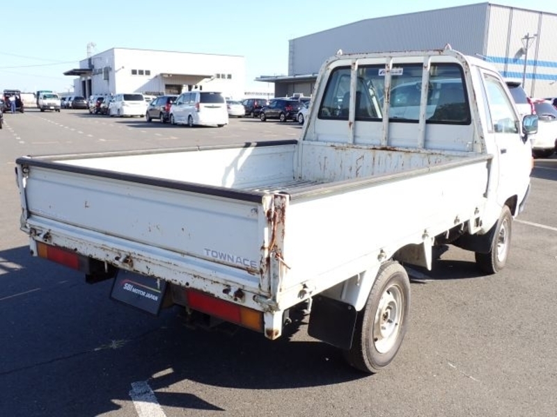 TOWNACE TRUCK