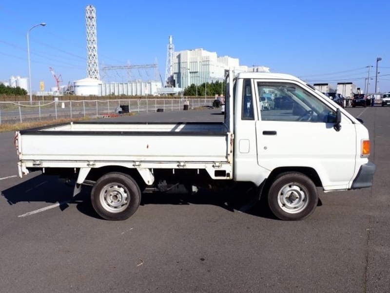 TOWNACE TRUCK
