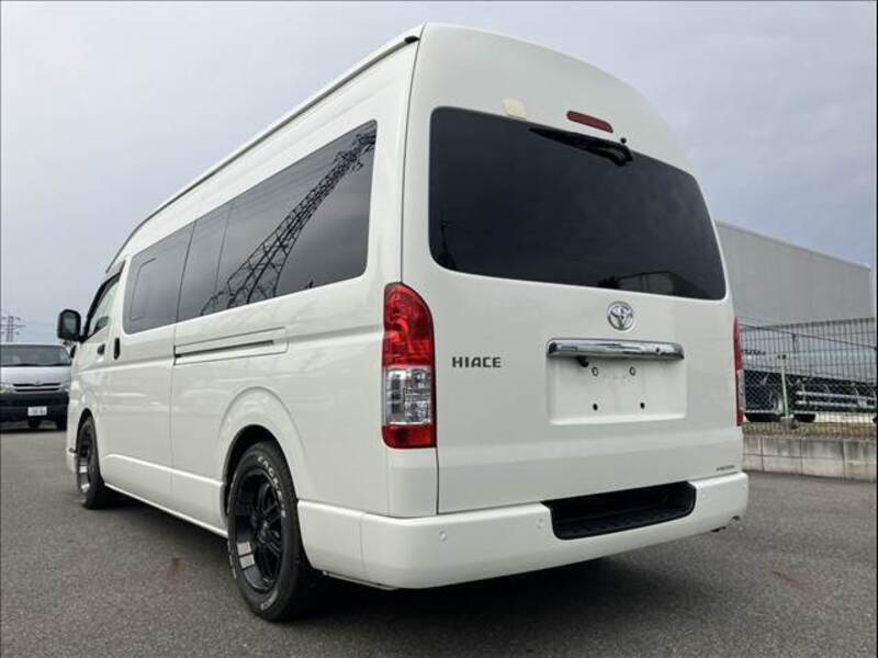 HIACE VAN