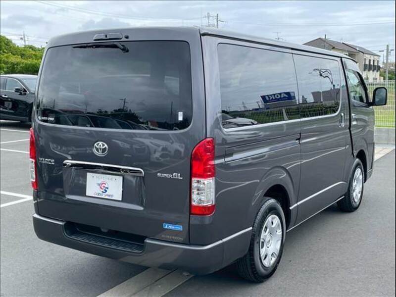HIACE VAN