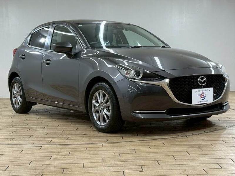 MAZDA2
