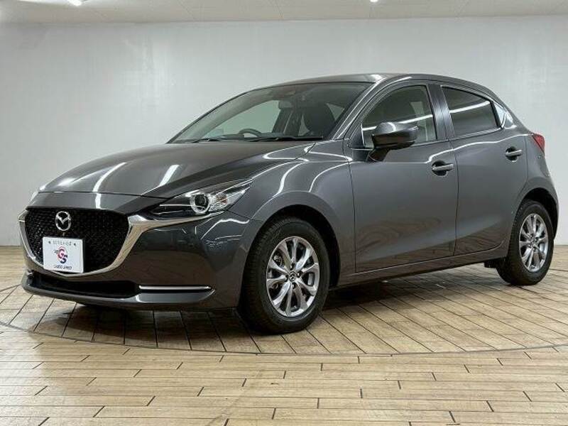MAZDA2
