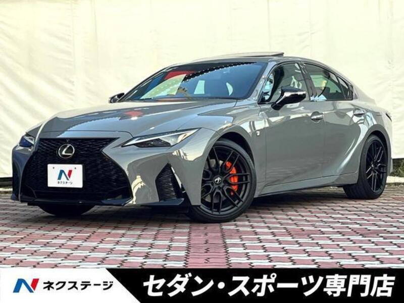 LEXUS IS
