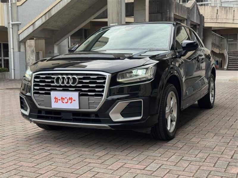 AUDI Q2