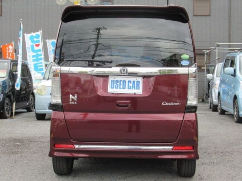 N BOX CUSTOM
