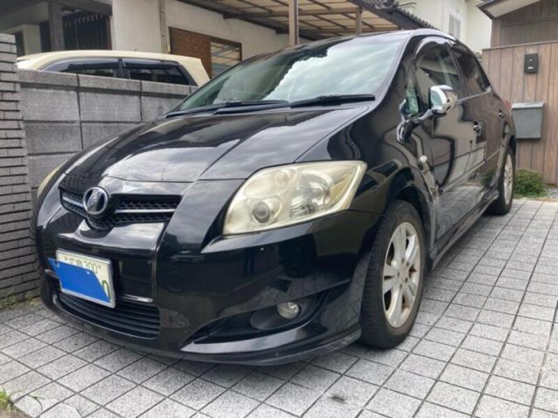 TOYOTA AURIS