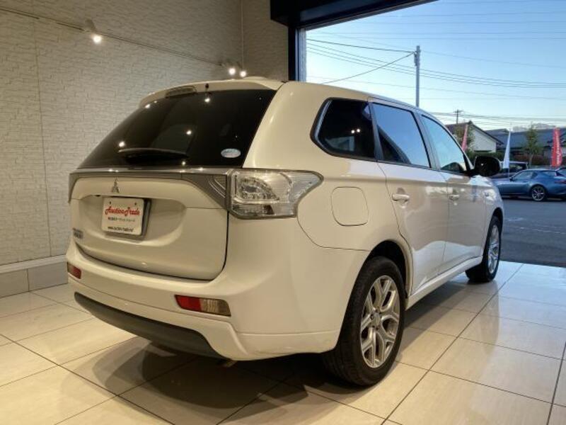 OUTLANDER PHEV