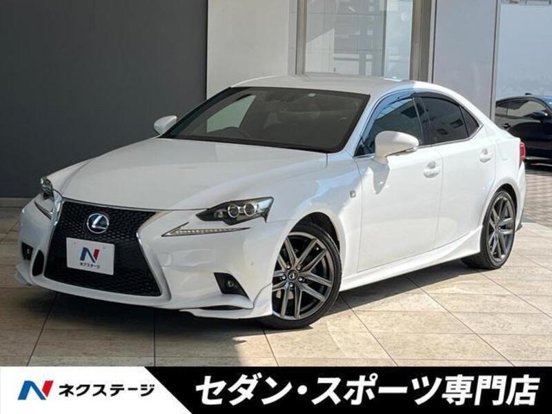 LEXUS IS