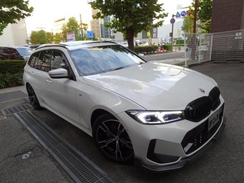 BMW 3 SERIES