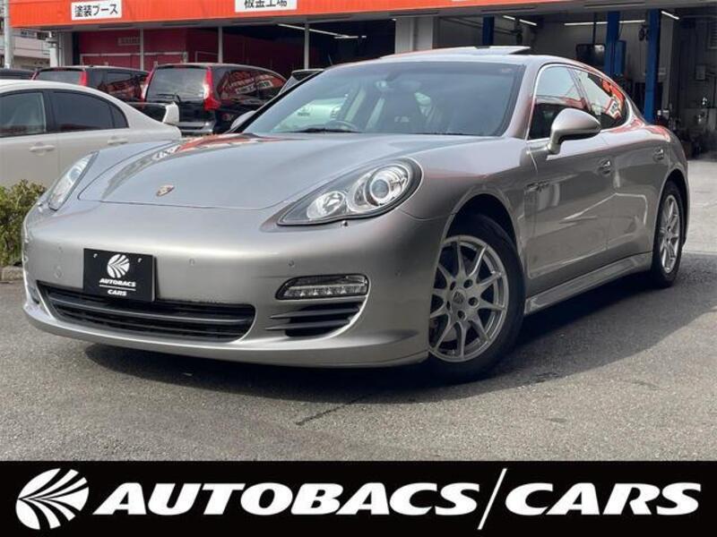 PORSCHE PANAMERA