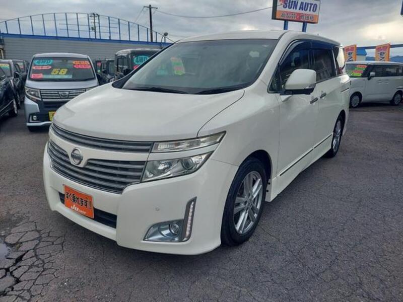 NISSAN ELGRAND