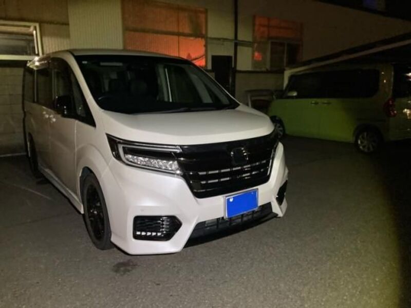 HONDA STEPWAGON SPADA