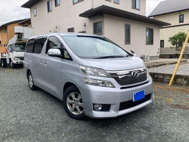 TOYOTA VELLFIRE