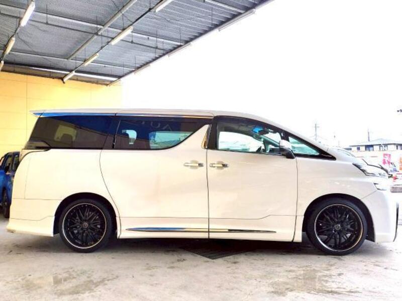 VELLFIRE