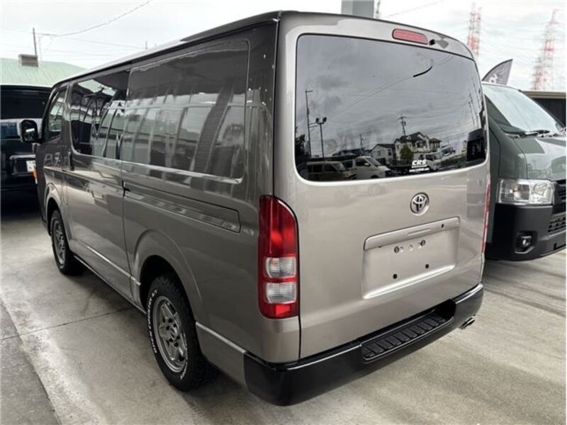 HIACE VAN