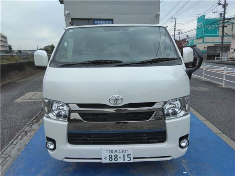 HIACE VAN