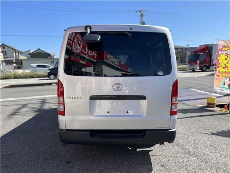 HIACE VAN