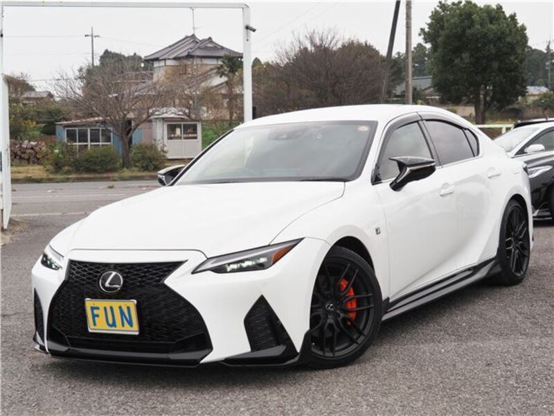 LEXUS IS