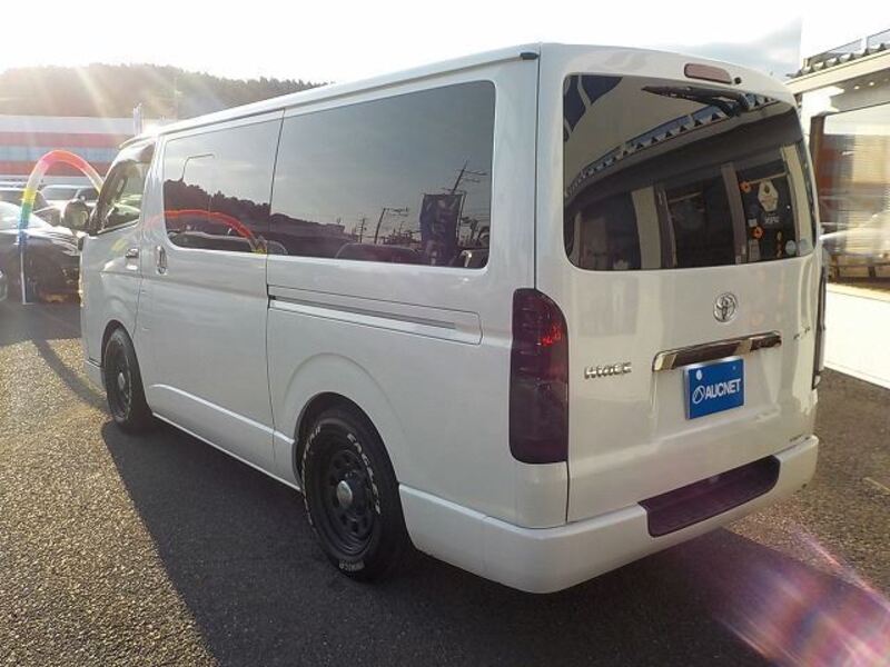 HIACE VAN