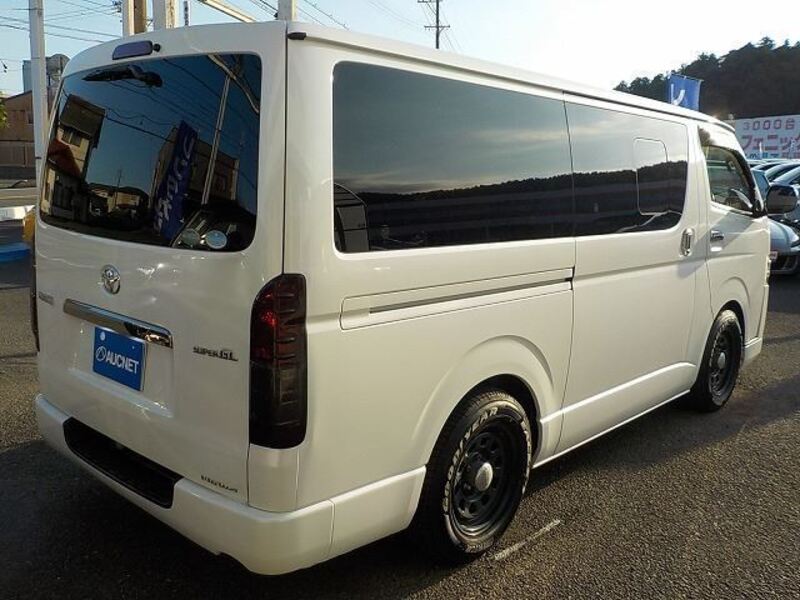 HIACE VAN