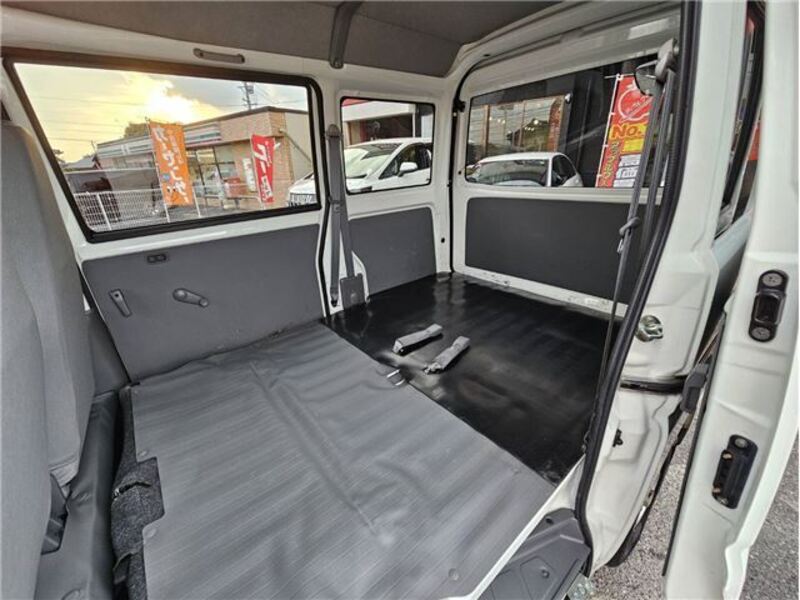 MINICAB VAN
