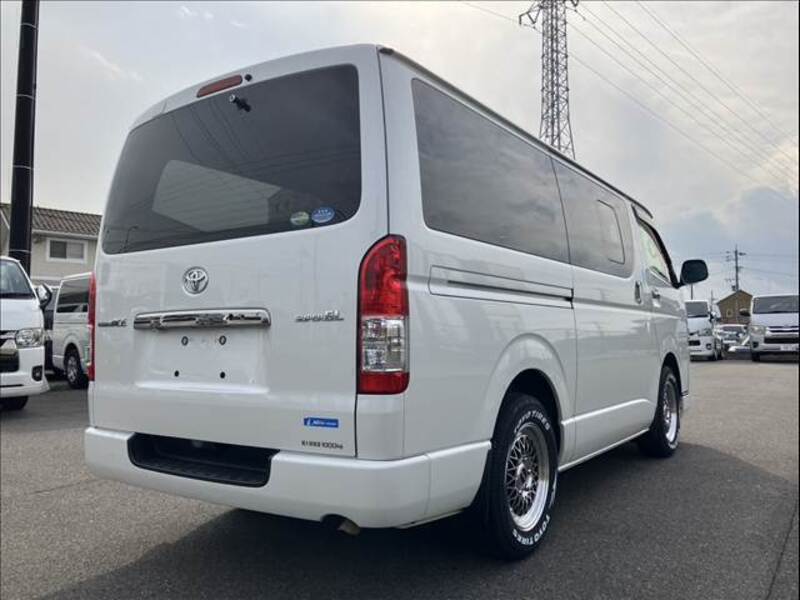 HIACE VAN