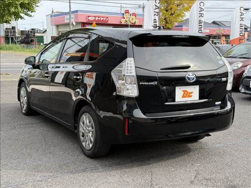 PRIUS ALPHA