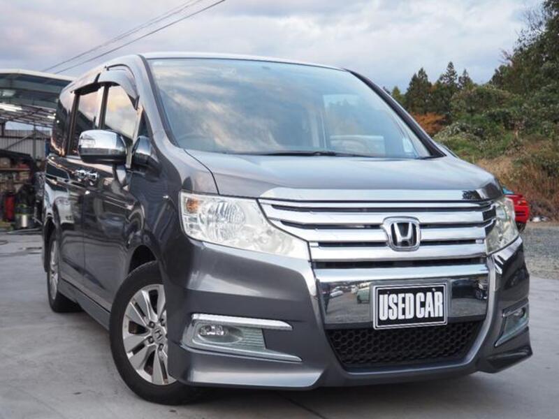 HONDA STEPWAGON SPADA