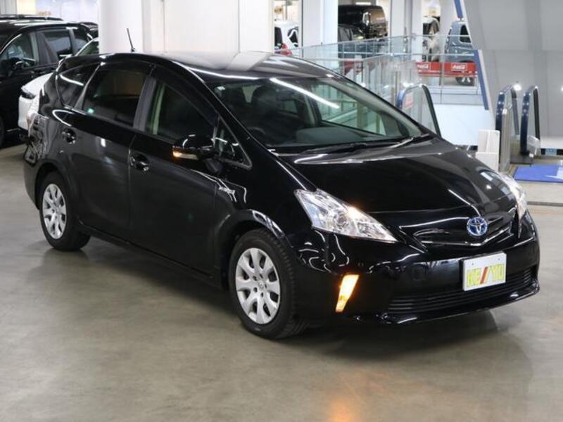 PRIUS ALPHA