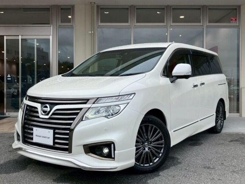 NISSAN ELGRAND
