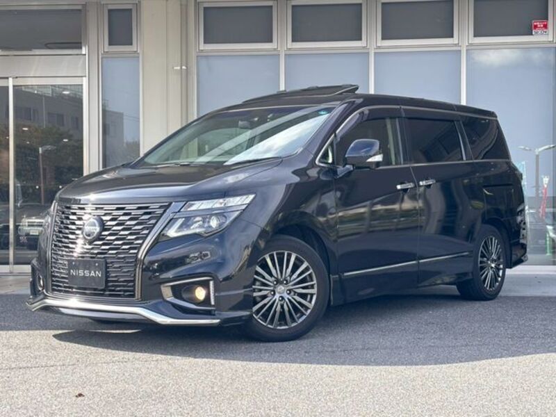 NISSAN ELGRAND