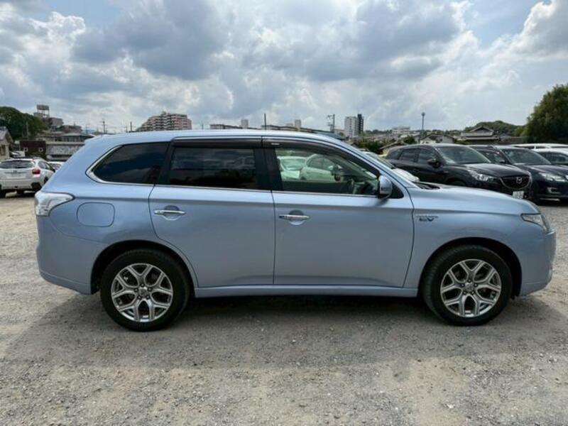 OUTLANDER PHEV