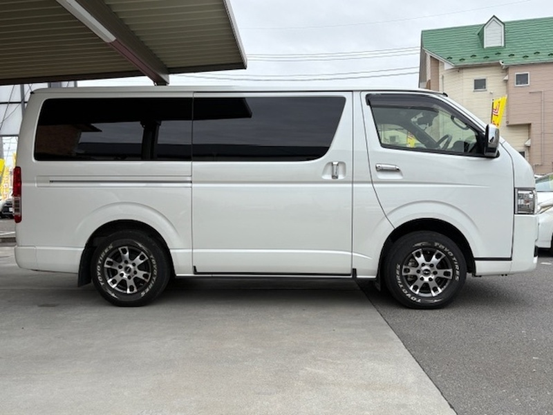 HIACE VAN