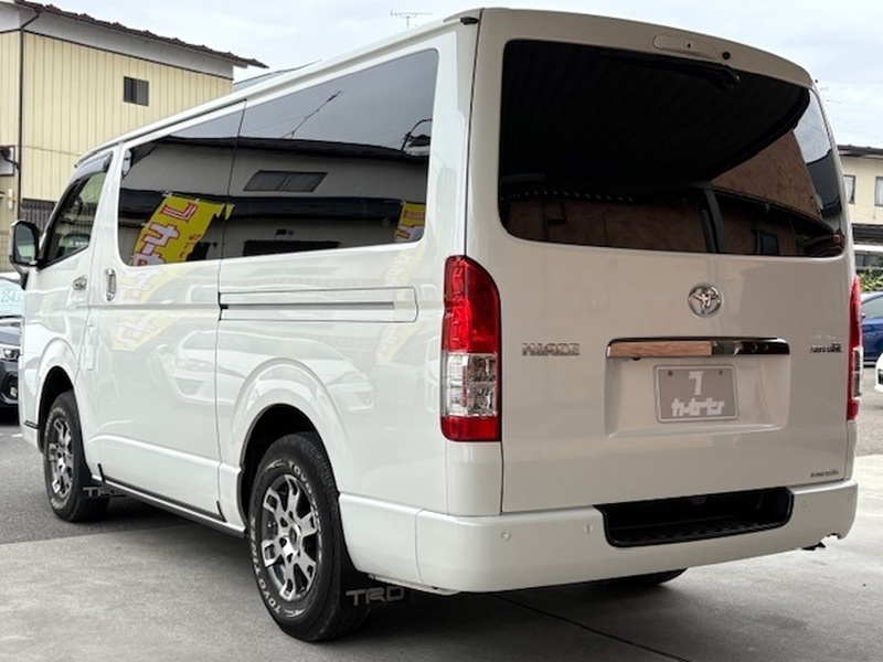 HIACE VAN