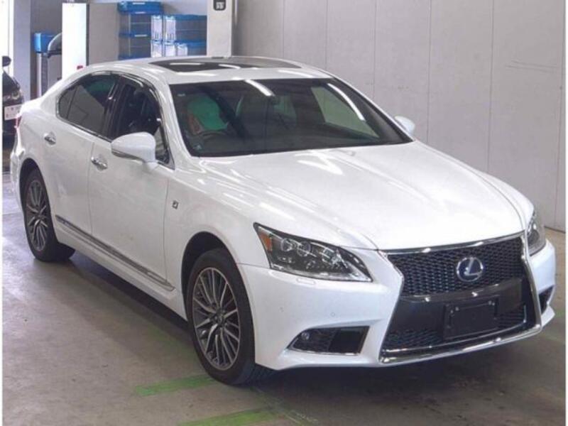 LEXUS LS