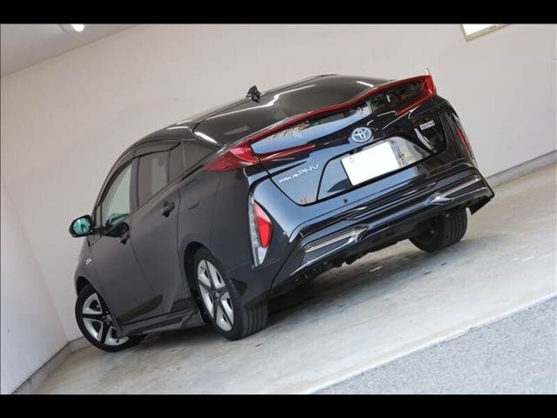 PRIUS PHV