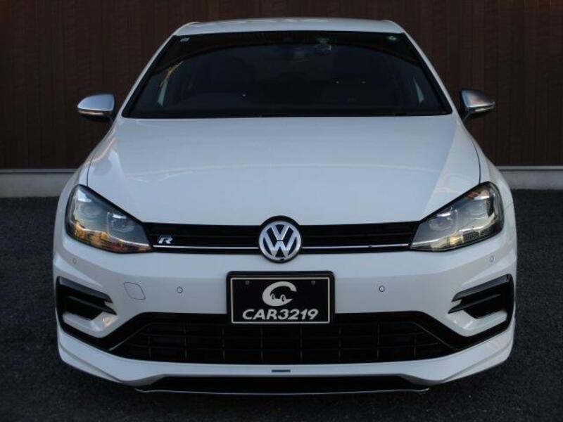 GOLF R